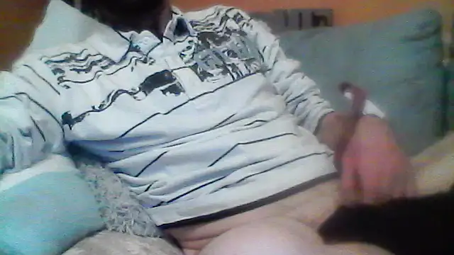 Snapshot of Andre35w chatting on December 2025 05:39:02 PM Andre35w online show from December 2025 05:39:02 PM