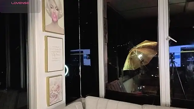 Ivanna West online show from February 2026 10:03:02 AM