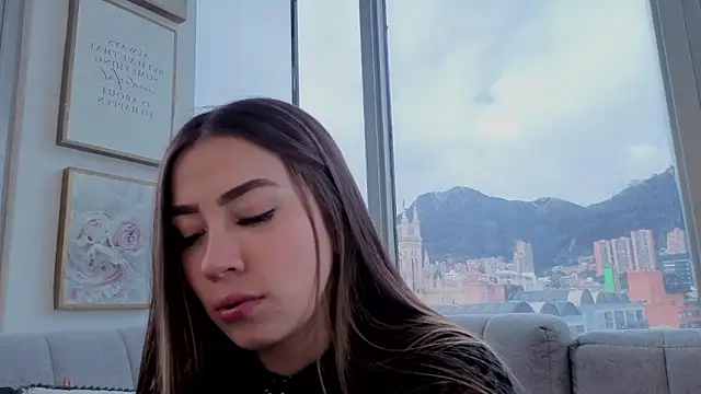 Ivanna West online show from April 2026 06:10:01 PM