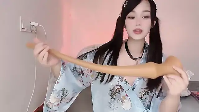 yueyue2003 online show from March 2025 05:24:02 PM