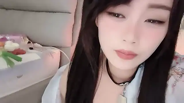 yueyue2003 online show from March 2025 05:24:02 PM