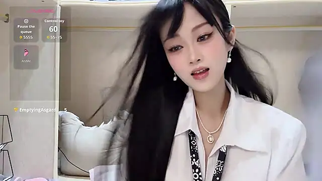 Snapshot of yueyue2003 chatting on June 2026 12:36:02 PM yueyue2003 online show from June 2026 12:36:02 PM