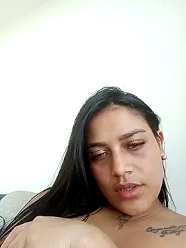 Snapshot of Emily_sharlot chatting on February 2025 10:42:02 PM Emily sharlot online show from February 2025 10:42:02 PM