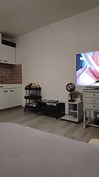 Miss candymandy online show from April 2026 07:58:02 PM