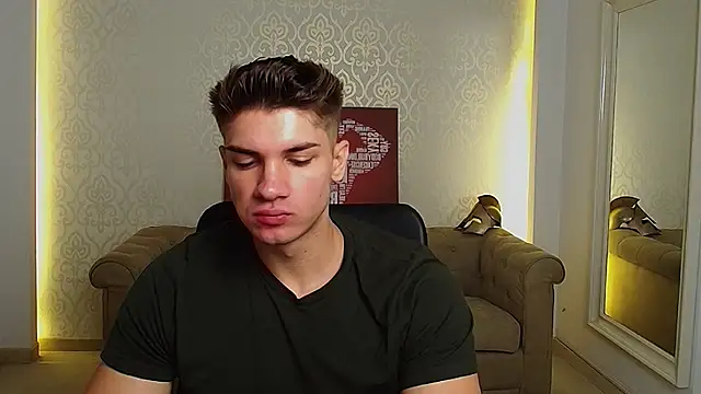 Snapshot of MaxKaiden chatting on September 2025 06:15:02 AM MaxKaiden online show from September 2025 06:15:02 AM