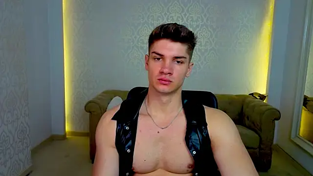 Snapshot of MaxKaiden chatting on May 2026 05:38:02 AM MaxKaiden online show from May 2026 05:38:02 AM