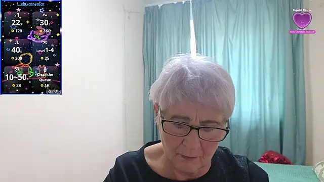 Snapshot of Sandra_Snowflake chatting on October 2025 09:29:01 AM Sandra Snowflake online show from October 2025 09:29:01 AM