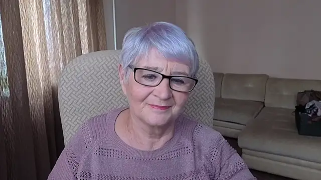 Snapshot of Sandra_Snowflake chatting on October 2025 10:12:02 AM Sandra Snowflake online show from October 2025 10:12:02 AM