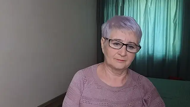 Snapshot of Sandra_Snowflake chatting on October 2025 11:11:01 AM Sandra Snowflake online show from October 2025 11:11:01 AM