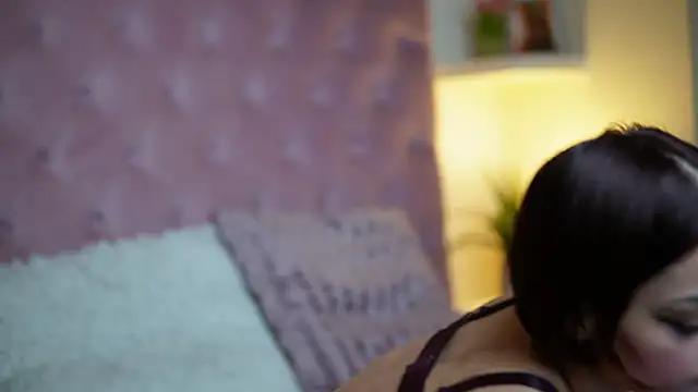 MaiaMini online show from November 2025 09:03:02 PM