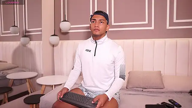 Rafa2004Cruz online show from February 2026 12:34:01 PM