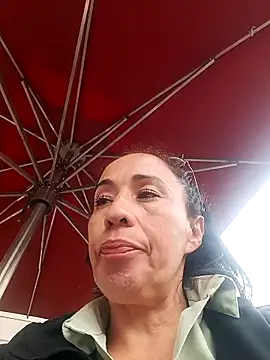 Coeur de luxure online show from April 2026 01:39:02 PM