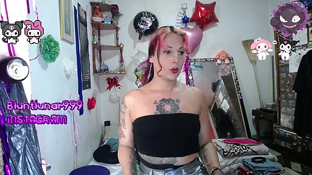 Snapshot of purplekattlyn chatting on February 2025 09:37:01 PM purplekattlyn online show from February 2025 09:37:01 PM