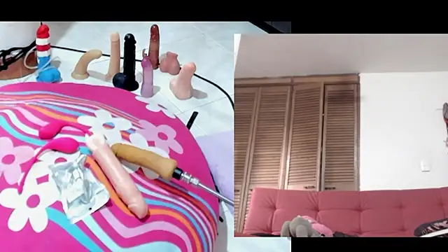 afroditacute15 online show from October 2025 12:05:02 PM