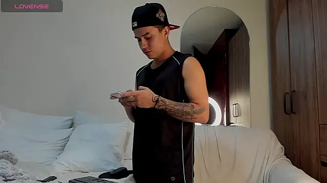 mattiwsmorris  online show from April 2026 04:05:02 AM