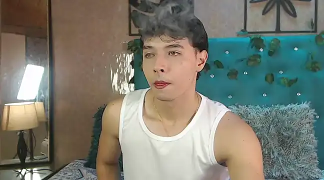 Snapshot of LiamAndrewzz chatting on February 2025 06:42:01 PM LiamAndrewzz online show from February 2025 06:42:01 PM