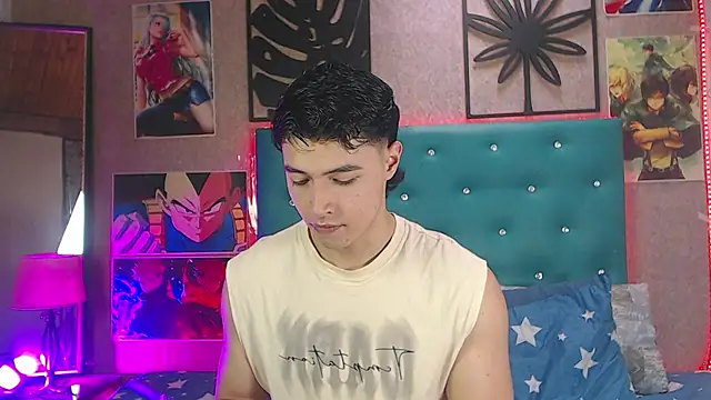 Snapshot of LiamAndrewzz chatting on September 2025 06:30:01 PM LiamAndrewzz online show from September 2025 06:30:01 PM