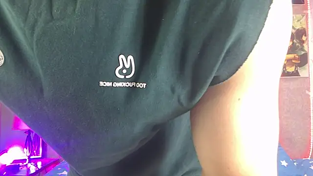 Snapshot of LiamAndrewzz chatting on September 2025 04:51:02 PM LiamAndrewzz online show from September 2025 04:51:02 PM