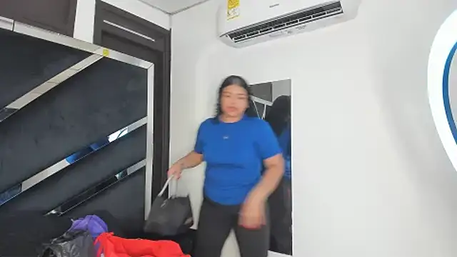 Rubyxht online show from November 2025 12:48:01 PM