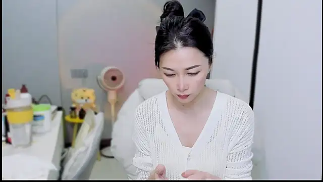 A dabo online show from November 2025 03:12:02 PM