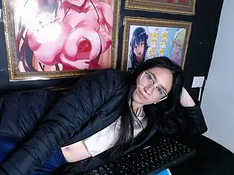 Snapshot of Arielle_lov chatting on February 2025 05:54:02 AM Arielle lov online show from February 2025 05:54:02 AM