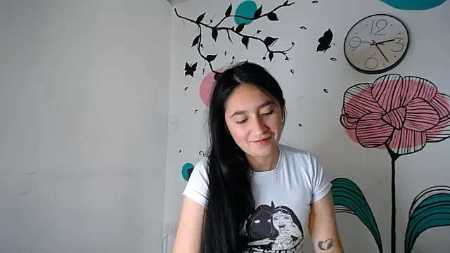 Snapshot of Arielle_lov chatting on March 2025 02:23:02 PM Arielle lov online show from March 2025 02:23:02 PM