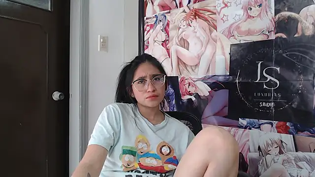 Snapshot of Arielle_lov chatting on March 2025 05:50:02 PM Arielle lov online show from March 2025 05:50:02 PM