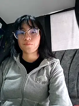 Snapshot of Arielle_lov chatting on October 2025 11:54:01 AM Arielle lov online show from October 2025 11:54:01 AM