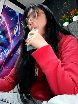 Snapshot of Arielle_lov chatting on October 2025 11:44:02 AM Arielle lov online show from October 2025 11:44:02 AM