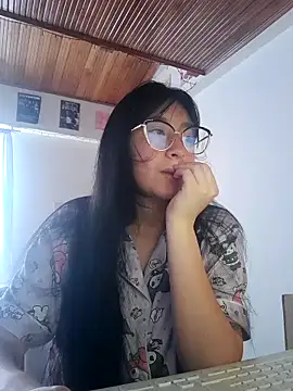 Snapshot of Arielle_lov chatting on October 2025 04:35:02 PM Arielle lov online show from October 2025 04:35:02 PM