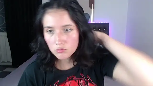 amy royale online show from February 2025 07:30:01 PM