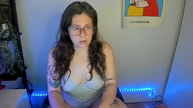 Rosiee69  online show from April 2026 05:10:02 PM