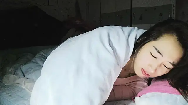 hebe-02 online show from November 2025 02:39:02 PM