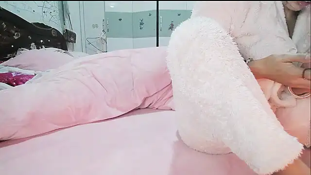 hebe-02 online show from January 2026 01:49:01 PM