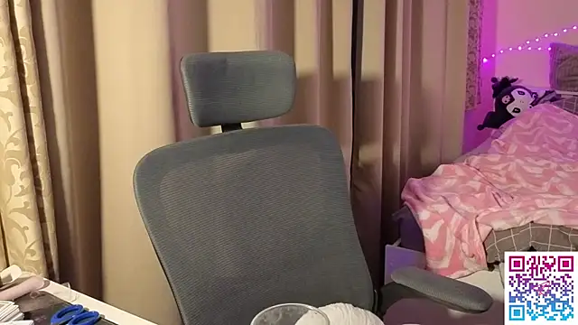 boozekirs  online show from February 2026 02:41:02 AM