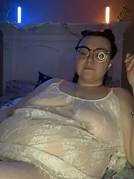 HTXBELLE online show from March 2025 11:33:01 AM