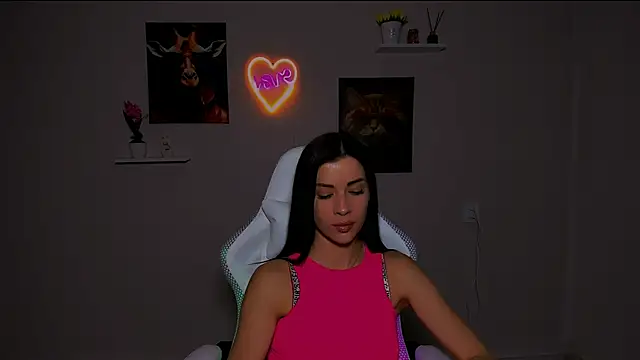 Snapshot of KetiWils chatting on March 2025 01:07:01 PM KetiWils online show from March 2025 01:07:01 PM