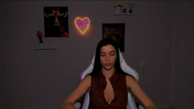 Snapshot of KetiWils chatting on March 2025 04:53:01 PM KetiWils online show from March 2025 04:53:01 PM