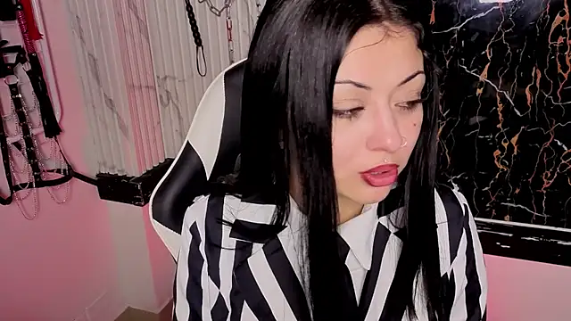 Snapshot of Guxplo_ chatting on October 2025 04:09:02 PM Guxplo online show from October 2025 04:09:02 PM