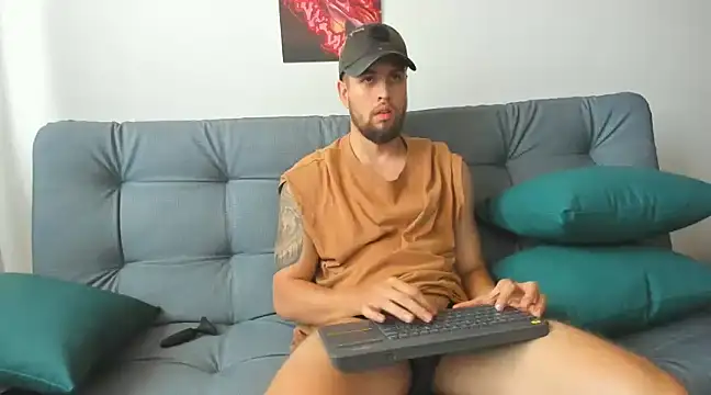 Snapshot of bastianwatson10 chatting on February 2025 05:15:01 PM bastianwatson10 online show from February 2025 05:15:01 PM