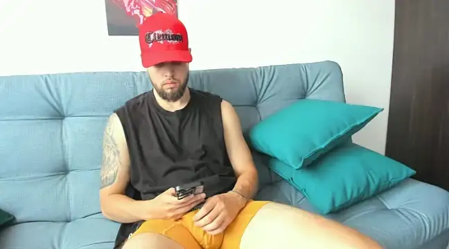 Snapshot of bastianwatson10 chatting on March 2025 05:07:02 PM bastianwatson10 online show from March 2025 05:07:02 PM