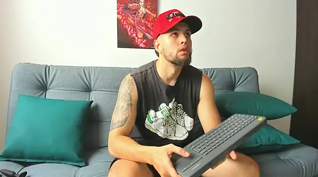 Snapshot of bastianwatson10 chatting on March 2025 04:54:01 PM bastianwatson10 online show from March 2025 04:54:01 PM