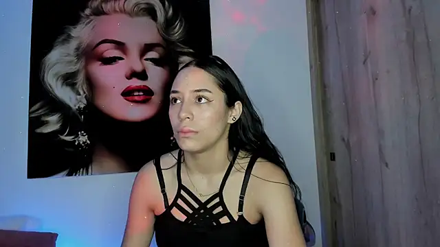 Snapshot of TANIA_06 chatting on October 2025 01:22:02 PM TANIA 06 online show from October 2025 01:22:02 PM