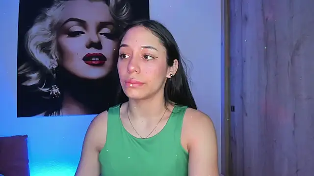 Snapshot of TANIA_06 chatting on November 2025 01:23:02 PM TANIA 06 online show from November 2025 01:23:02 PM