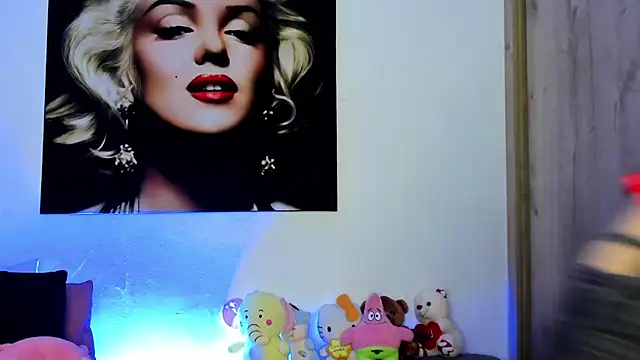 Snapshot of TANIA_06 chatting on November 2025 01:10:02 PM TANIA 06 online show from November 2025 01:10:02 PM