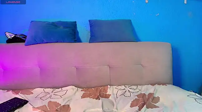 Vicky Miller 05 online show from February 2025 10:53:01 PM