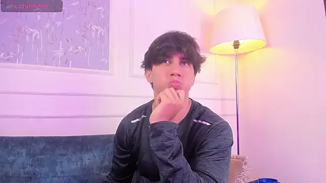 Allex Cano online show from April 2026 08:36:01 PM