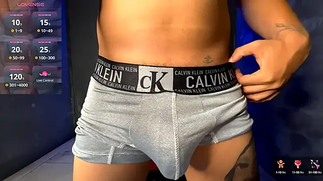 jeffvalemtino online show from October 2025 11:01:02 PM