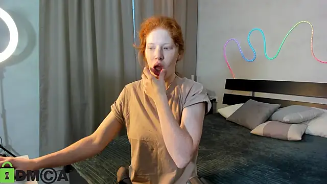 Sandra Wi1son online show from October 2025 01:28:01 AM