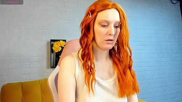 Snapshot of KristinMoore chatting on March 2025 09:26:01 AM KristinMoore online show from March 2025 09:26:01 AM